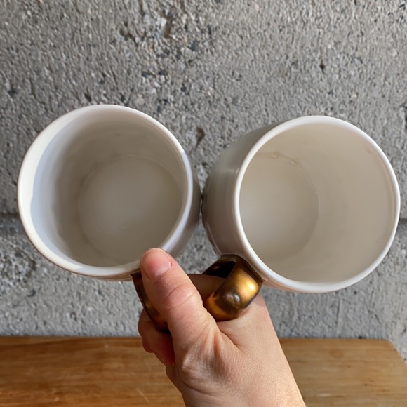 Starbucks Bundle of 2 White Ceramic Mugs with Copper Painted Handles - Picture 10 of 10